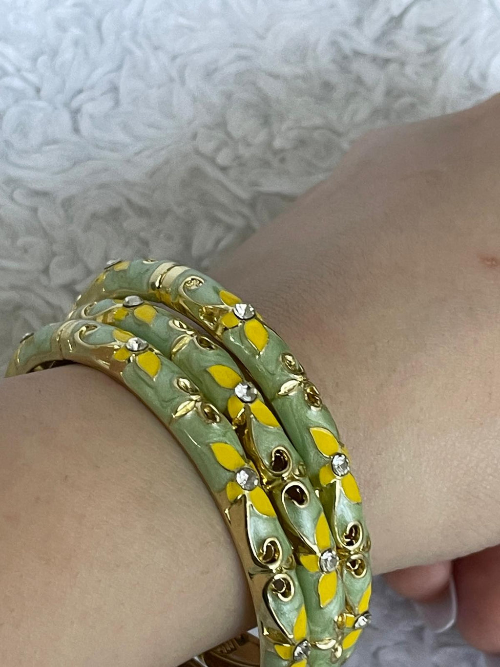 "Zamanın Renkleri" Kelepçe